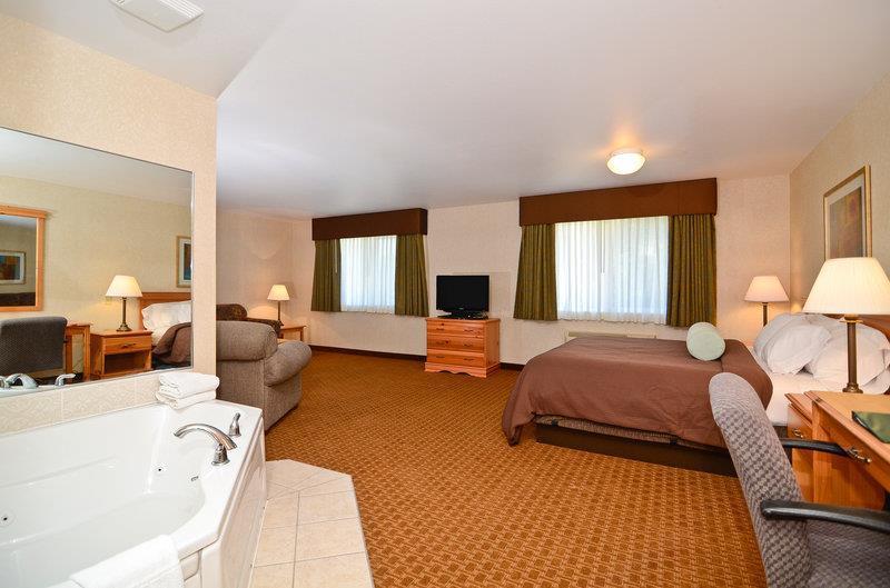 Best Western Wittenberg Inn Стая снимка