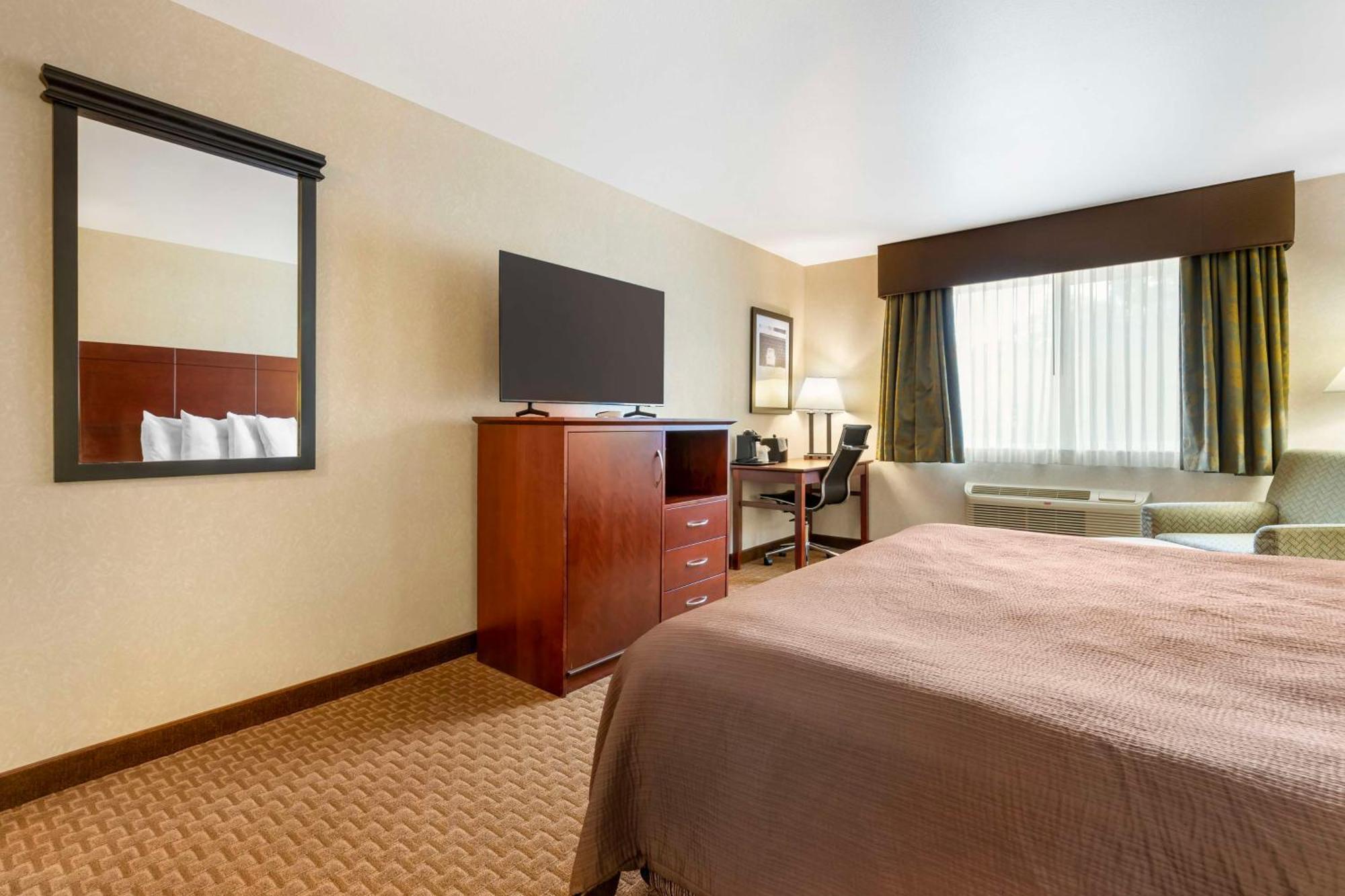 Best Western Wittenberg Inn Екстериор снимка