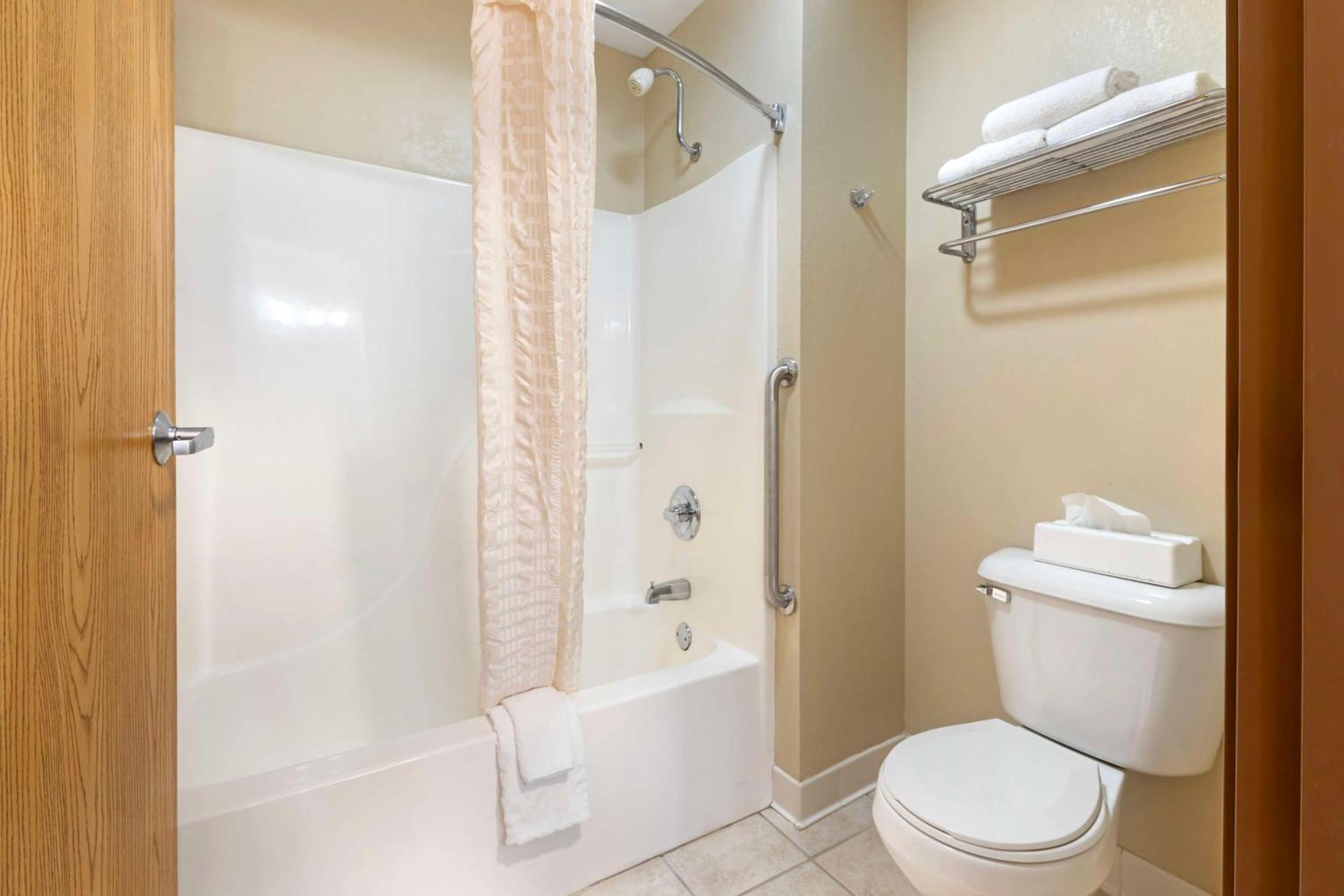 Best Western Wittenberg Inn Екстериор снимка