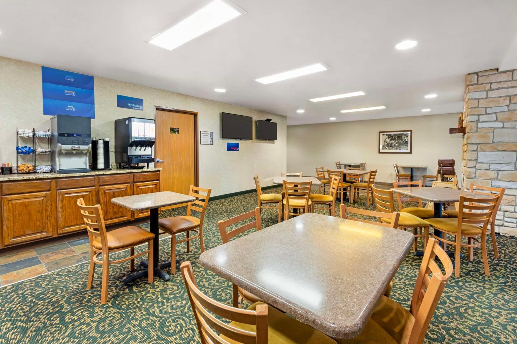 Best Western Wittenberg Inn Екстериор снимка