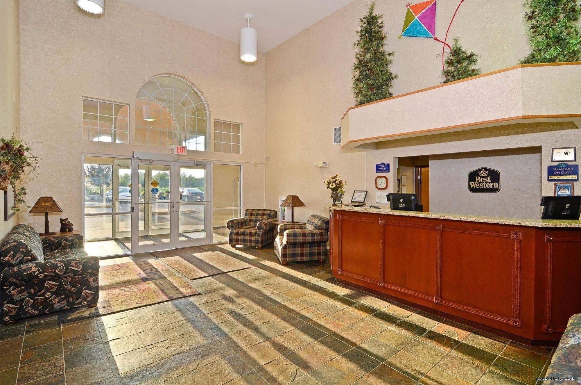 Best Western Wittenberg Inn Екстериор снимка