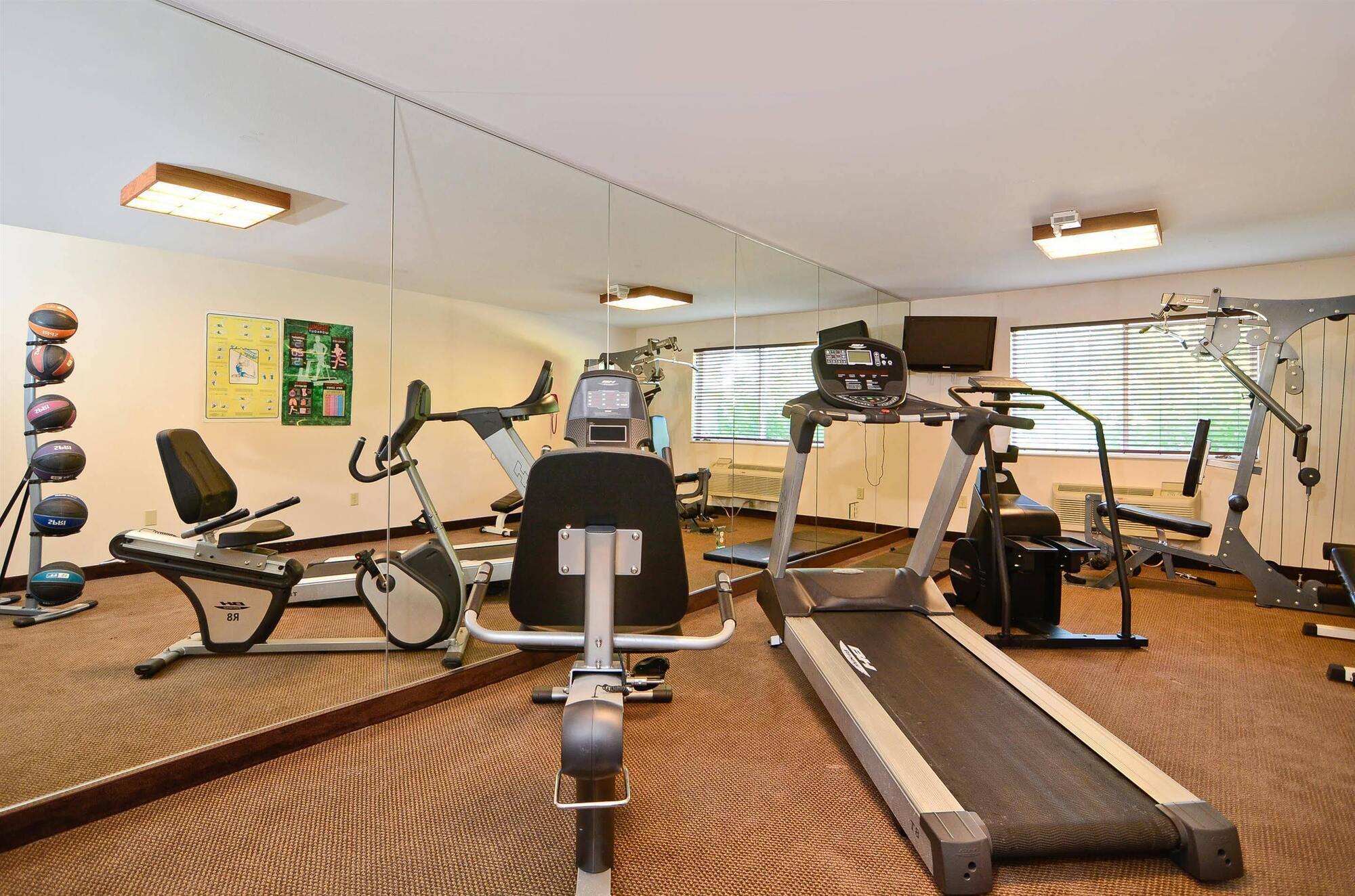 Best Western Wittenberg Inn Екстериор снимка
